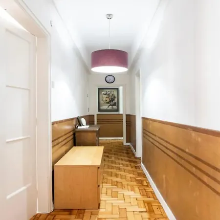 Brand New Fully Furnished Just 20 Meters From Anjos Metro Station 13 Gasthof Lissabon