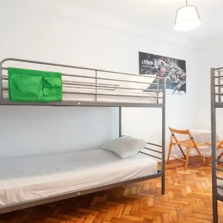 Brand New Fully Furnished Just 20 Meters From Anjos Metro Station 13